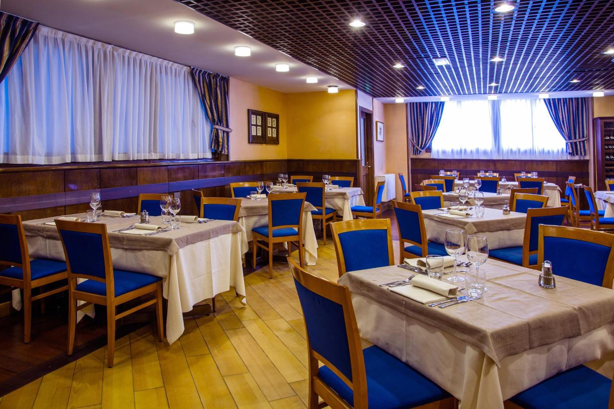 Hotel Les Jumeaux Courmayeur Kültér fotó