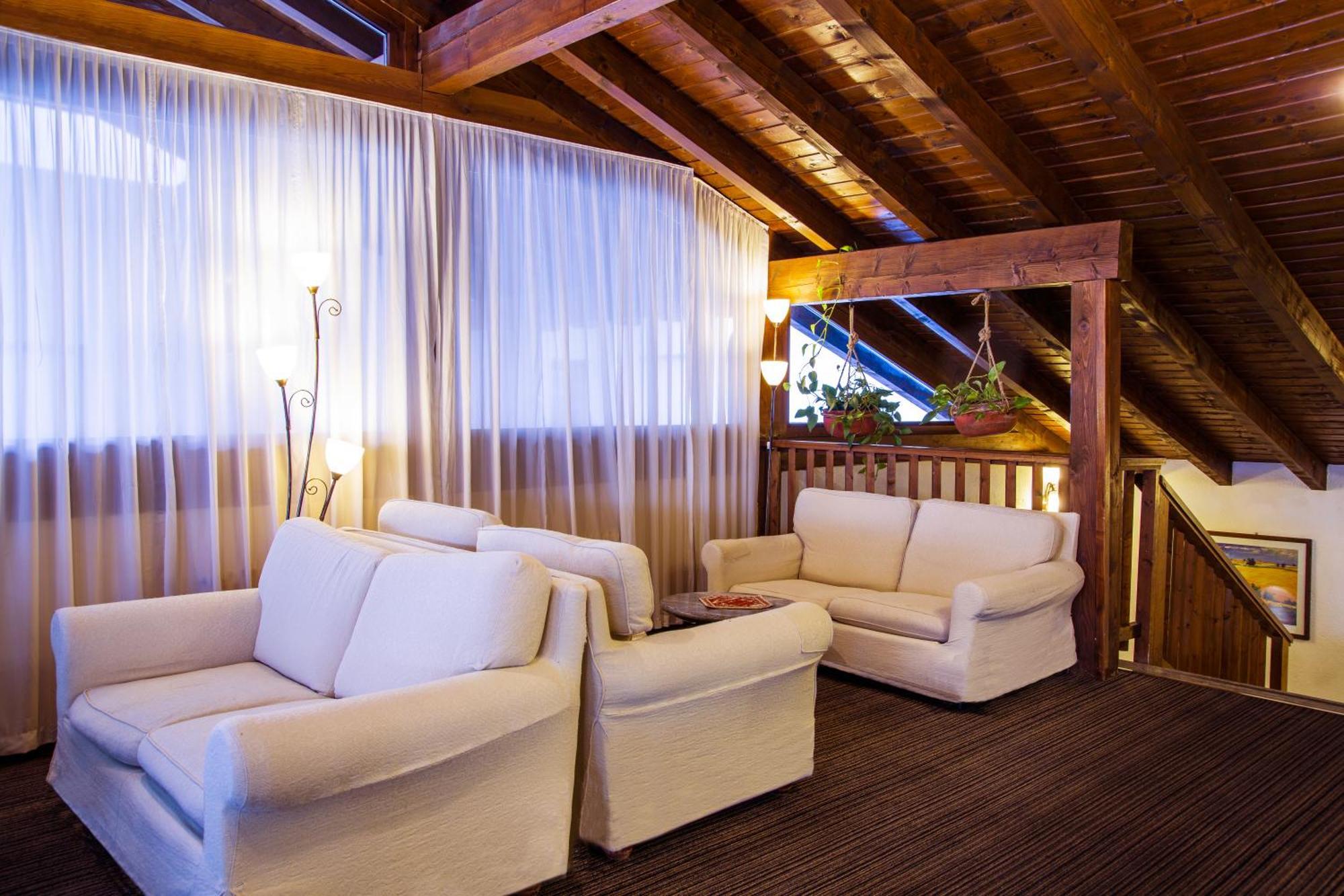 Hotel Les Jumeaux Courmayeur Kültér fotó
